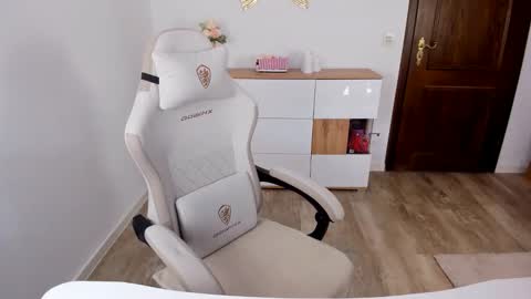 SallySecret online show from 23, 3, 2026