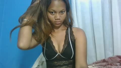 Snapshot of sallywett chatting on 5, 2, 2025 SallyWett online show from 5, 2, 2025