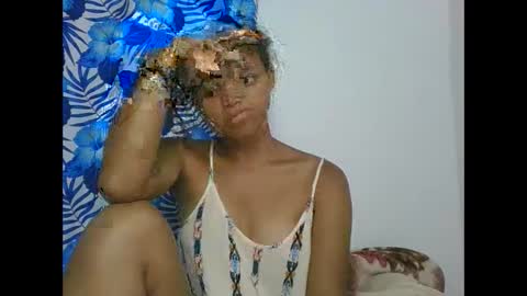 Snapshot of sallywett chatting on 17, 2, 2025 SallyWett online show from 17, 2, 2025