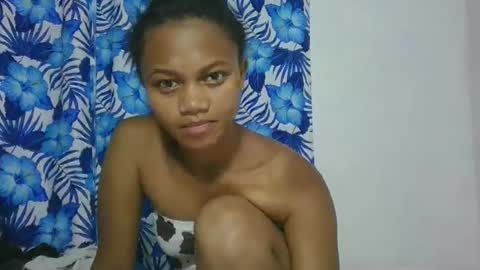 Snapshot of sallywett chatting on 25, 2, 2025 SallyWett online show from 25, 2, 2025