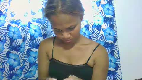 Snapshot of sallywett chatting on 27, 2, 2025 SallyWett online show from 27, 2, 2025