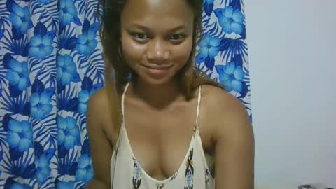 Snapshot of sallywett chatting on 5, 3, 2025 SallyWett online show from 5, 3, 2025