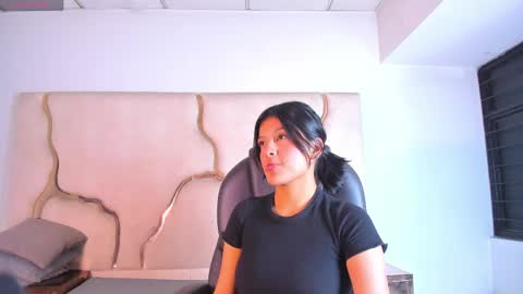 Snapshot of salmaportman_ chatting on 7, 6, 2026 salmaportman_ online show from 7, 6, 2026