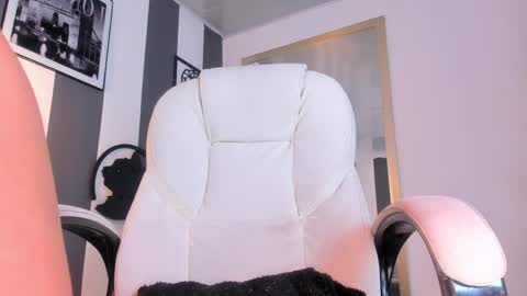 Snapshot of salome__evans chatting on 26, 1, 2025 salome__evans online show from 26, 1, 2025