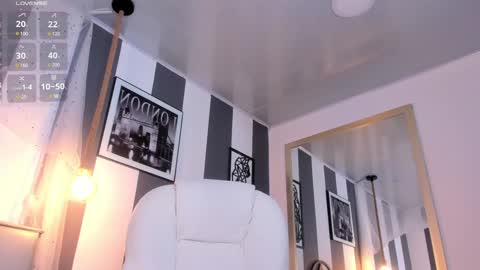 Snapshot of salome__evans chatting on 29, 1, 2025 salome__evans online show from 29, 1, 2025