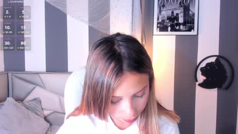 Snapshot of salome__evans chatting on 3, 2, 2025 salome__evans online show from 3, 2, 2025
