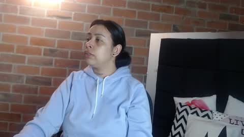   online show from 14, 1, 2025