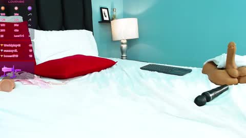 Snapshot of salome_adams1 chatting on 12, 3, 2025 online show from 12, 3, 2025