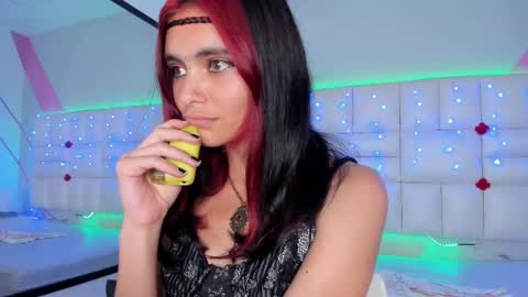 Salome Rose online show from 13, 2, 2025