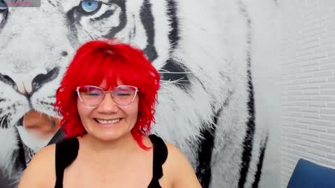 Salomee diazz online show from 7, 1, 2025