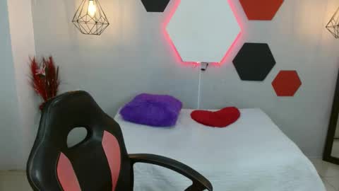 martina online show from 3, 1, 2025