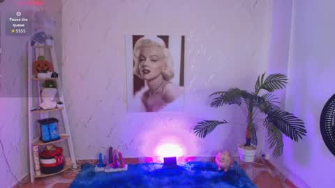 Snapshot of saloomee__ chatting on 30, 4, 2026 SALOME online show from 30, 4, 2026