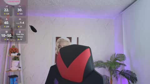 Snapshot of saloomee__ chatting on 6, 5, 2026 SALOME online show from 6, 5, 2026