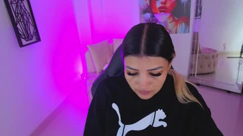 Snapshot of saloomee__ chatting on 24, 5, 2026 SALOME online show from 24, 5, 2026