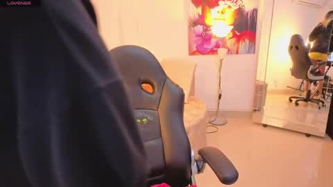 Snapshot of saloomee__ chatting on 25, 5, 2026 SALOME online show from 25, 5, 2026