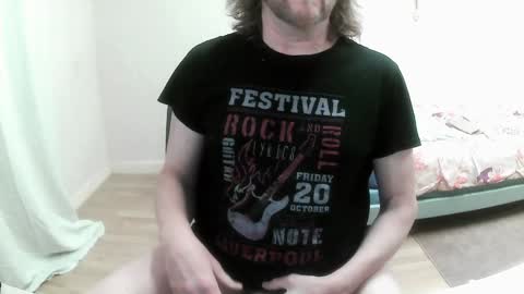 Snapshot of saltimbanquier chatting on 8, 2, 2025 Saltimbanquier Salt ou Banquier online show from 8, 2, 2025