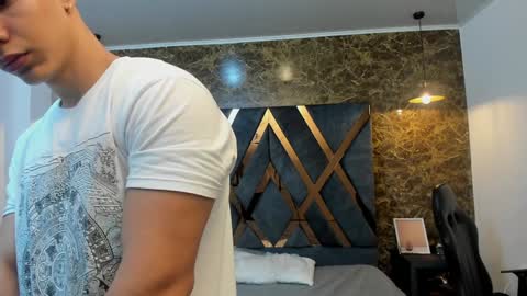 Snapshot of salvatore_damore chatting on 10, 1, 2025 SALVATORE online show from 10, 1, 2025