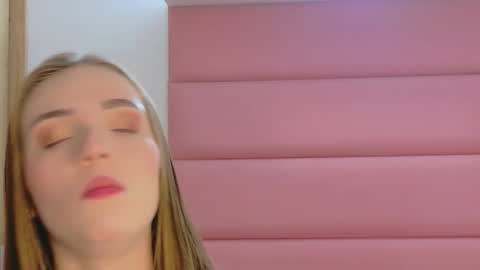 sam_and_lisa_ online show from 11, 11, 2025