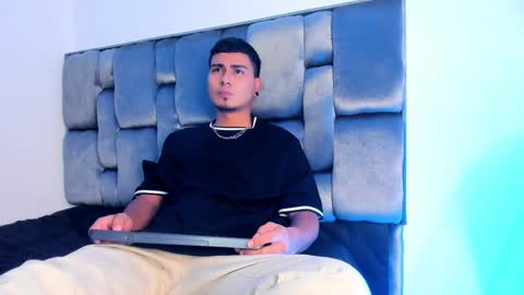 Snapshot of sam_knight_ chatting on 23, 12, 2025 SAM online show from 23, 12, 2025