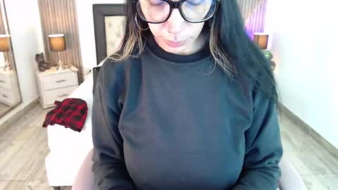 SAM MANSON online show from 7, 1, 2025