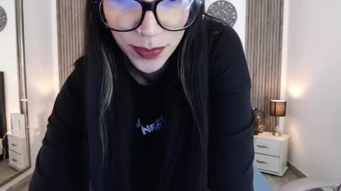 SAM MANSON online show from 14, 1, 2025