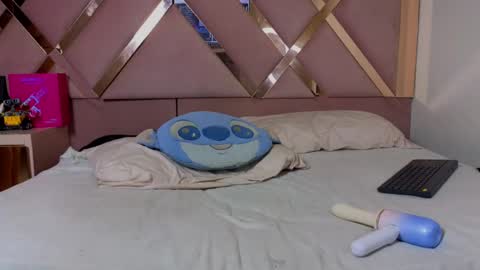 sam_pay__ online show from 19, 5, 2026
