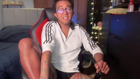 SAMUEL THOMPSON online show from 27, 2, 2025