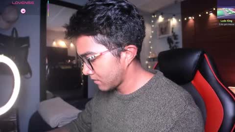 SAMUEL THOMPSON online show from 6, 3, 2025