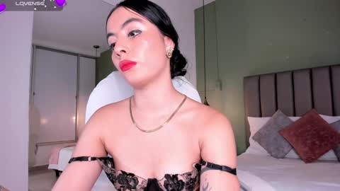  Samantha  online show from 25, 1, 2025