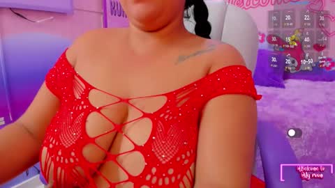 Snapshot of samanta__milk chatting on 26, 9, 2025 samanta__milk online show from 26, 9, 2025