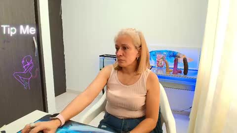 Samanta Stone online show from 23, 9, 2025