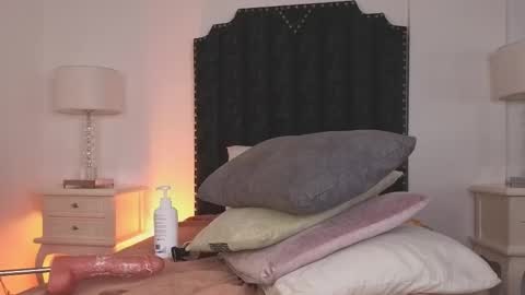  samanta  online show from 18, 9, 2025