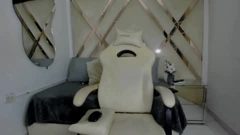 samantaht online show from 6, 12, 2024