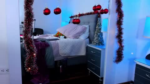 Samantha Vega online show from 24, 12, 2024
