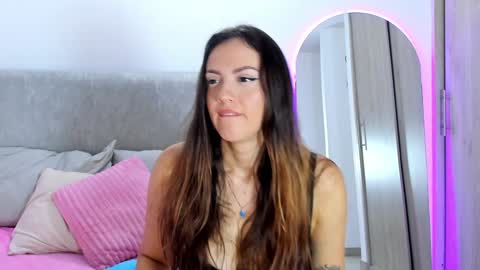 Snapshot of samantha_ferrec chatting on 18, 12, 2024 Samantha Ferrec online show from 18, 12, 2024