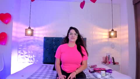 samantha_foxyy online show from 25, 2, 2026