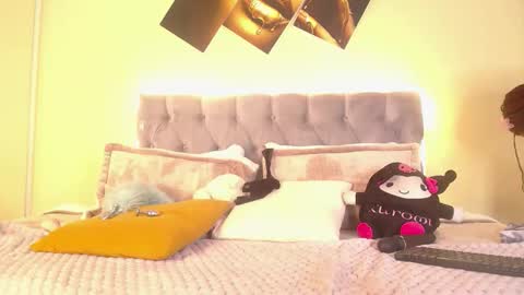 Samantha online show from 5, 12, 2025