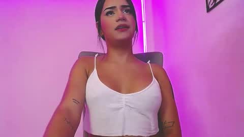 Snapshot of samantha_sweet30 chatting on 10, 1, 2025 Salome Vargas online show from 10, 1, 2025