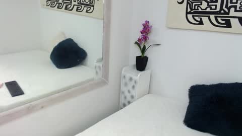 samantha_vaker online show from 25, 2, 2026