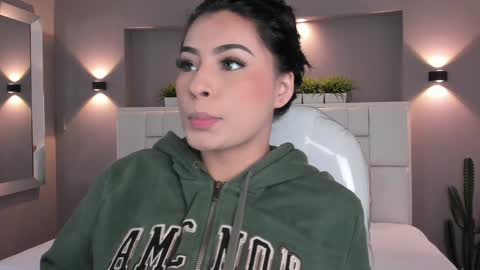  Samanthaa online show from 18, 1, 2025