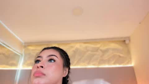  Samanthaa online show from 9, 6, 2026