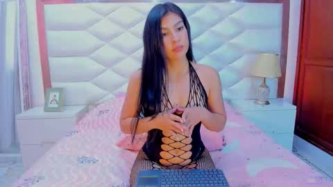 Sweet Samantha   online show from 17, 10, 2025