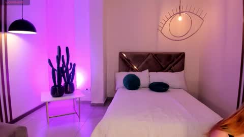 Snapshot of samanthaklein_ chatting on 20, 10, 2025 Samantha Klein online show from 20, 10, 2025