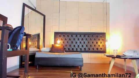 Alejandra  online show from 6, 3, 2025