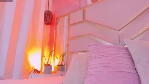  SAMANTHA online show from 8, 4, 2026