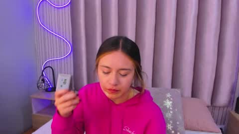 Alejandra  online show from 6, 11, 2025