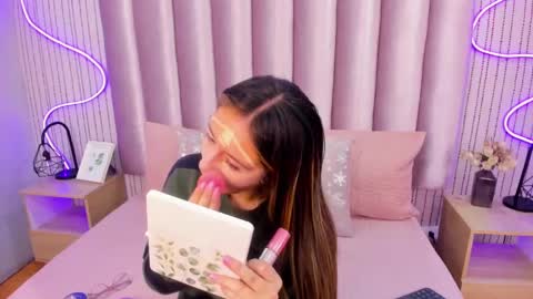 Alejandra  online show from 12, 11, 2025