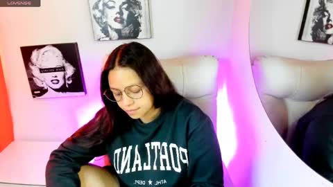 Samantha online show from 23, 4, 2026