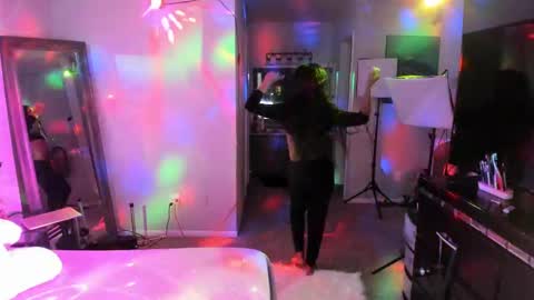 Yaya online show from 20, 1, 2025