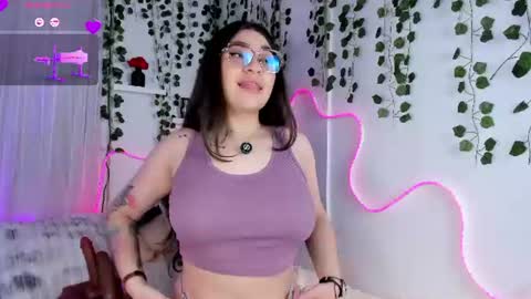Snapshot of samii_evanns chatting on 11, 7, 2026 Samii Evans online show from 11, 7, 2026